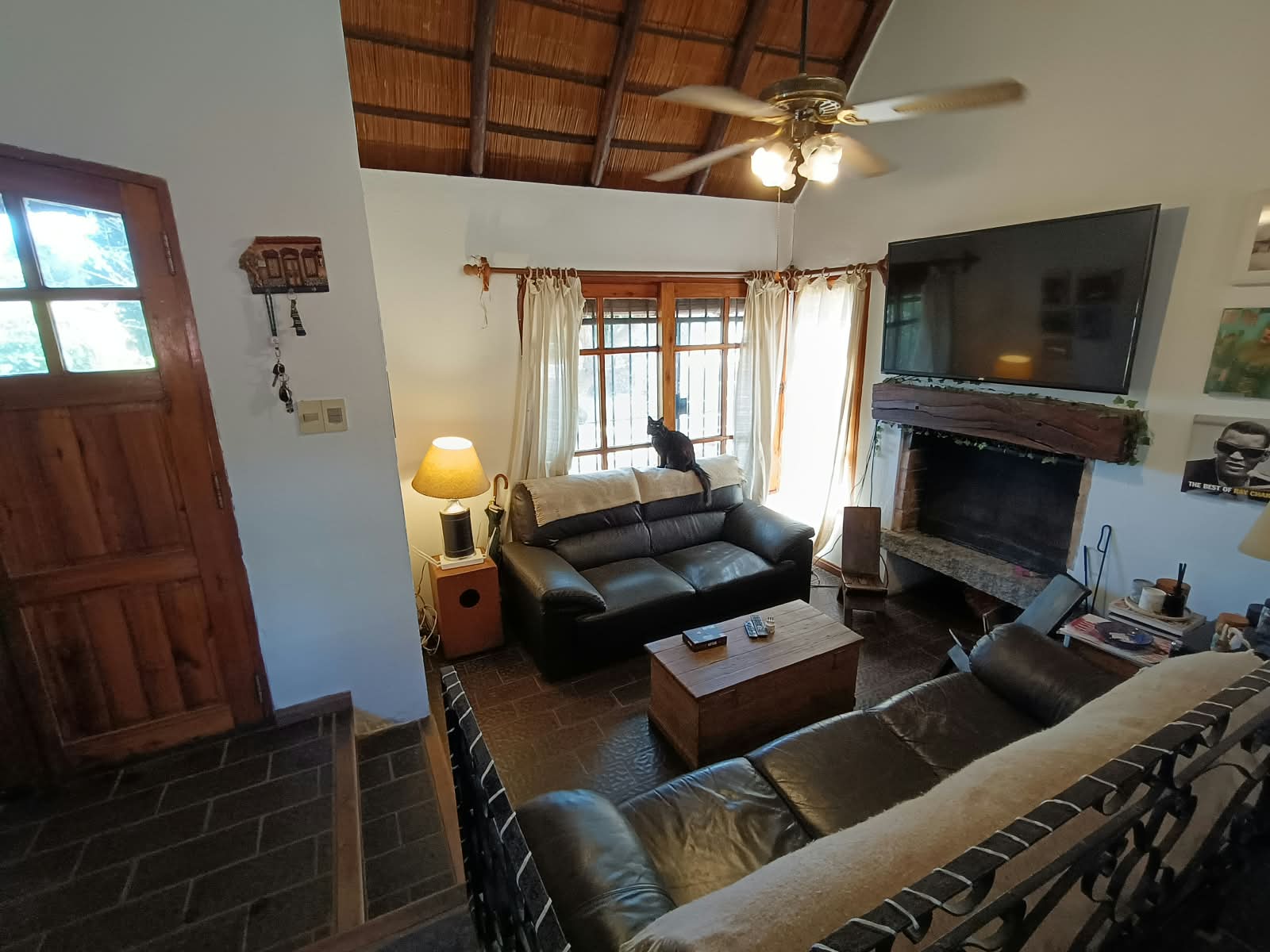 Chalet dos pisos + apto Pinares, 25 de la Mansa. Parrillero y Jardin., foto 4 de 8