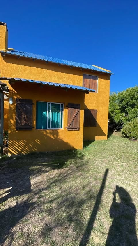 Alquimia II – Casa con entrepiso para 8 personas en Punta del Diablo · Pet friendly, foto 3 de 8