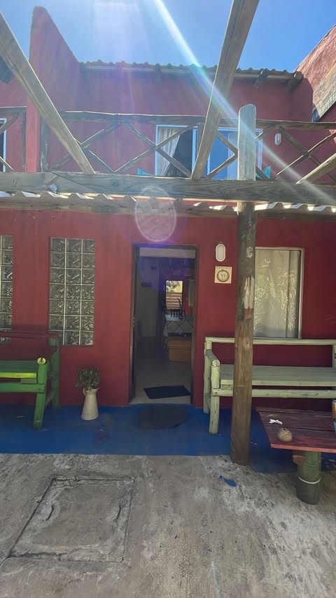 Alquimia VI – Casa de dos plantas con parrillero y balcón para 5 personas en Punta del Diablo · Pet friendly, foto 2 de 7